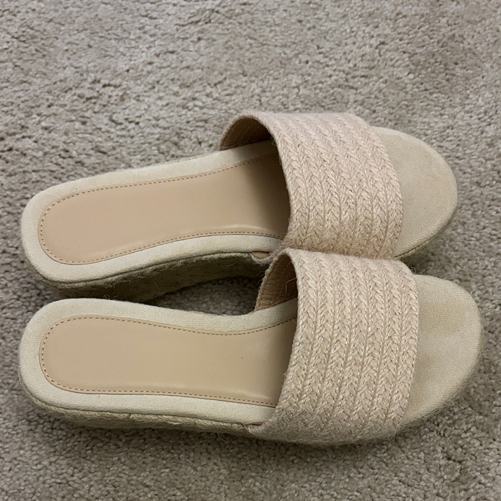 Women’s beige espadrilles slip on sandals